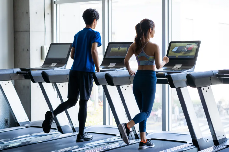 ランニングマシーンを使用しているイメージ